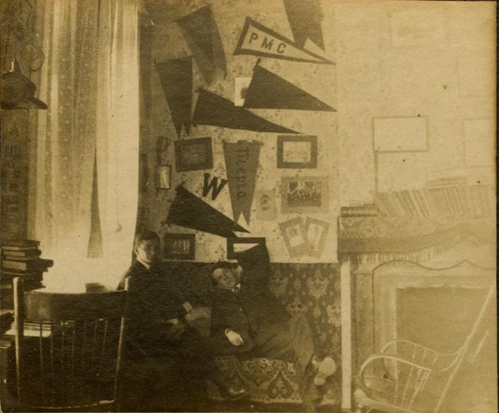 Lusby Nicholson and Paul Gill in their dorm room